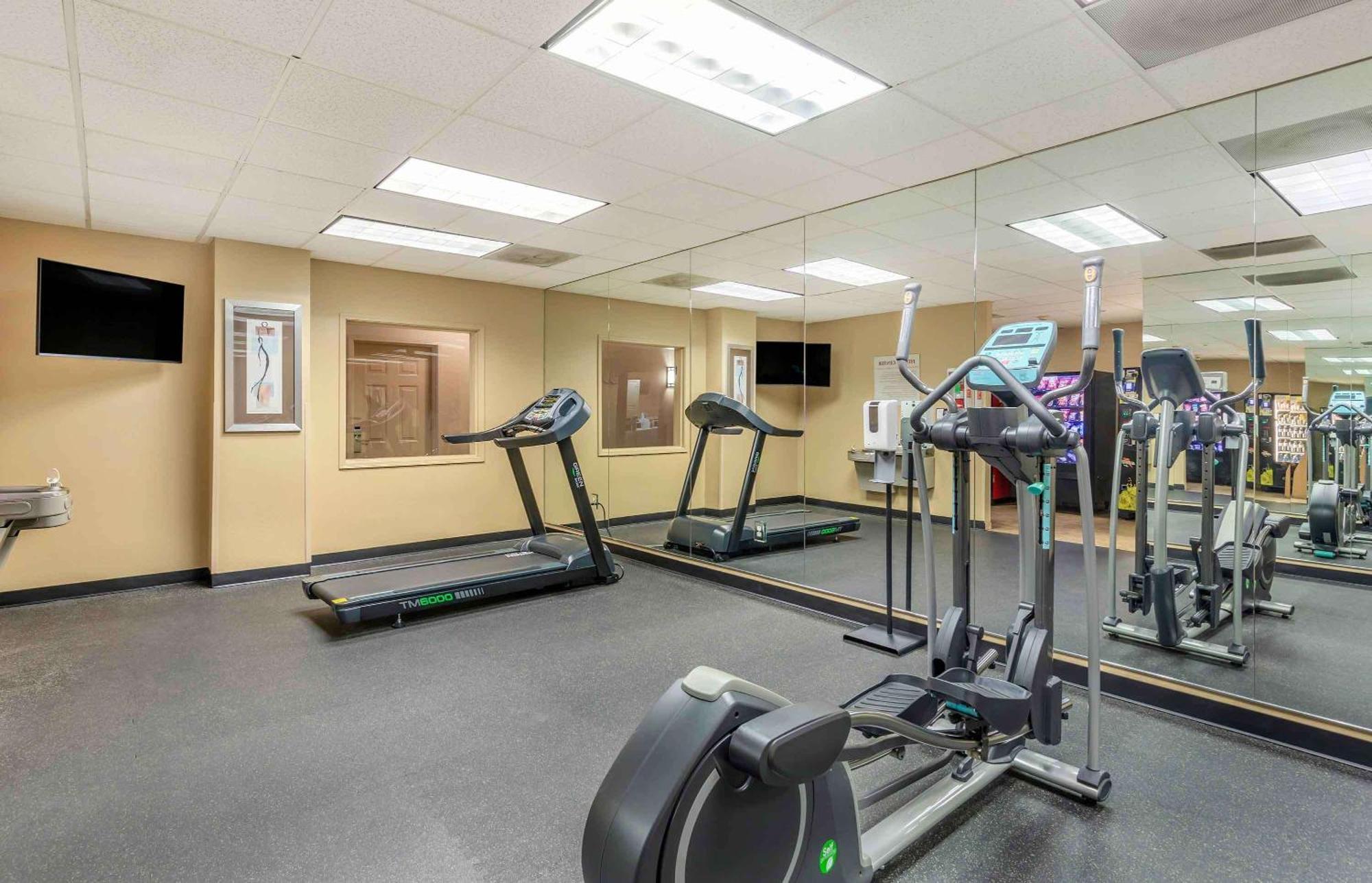 Extended Stay America Suites - Bakersfield - Chester Lane Ngoại thất bức ảnh